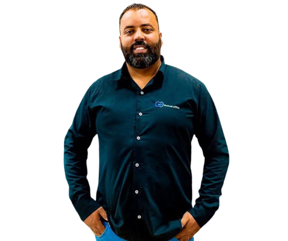 Prof. Me. Leandro Romual